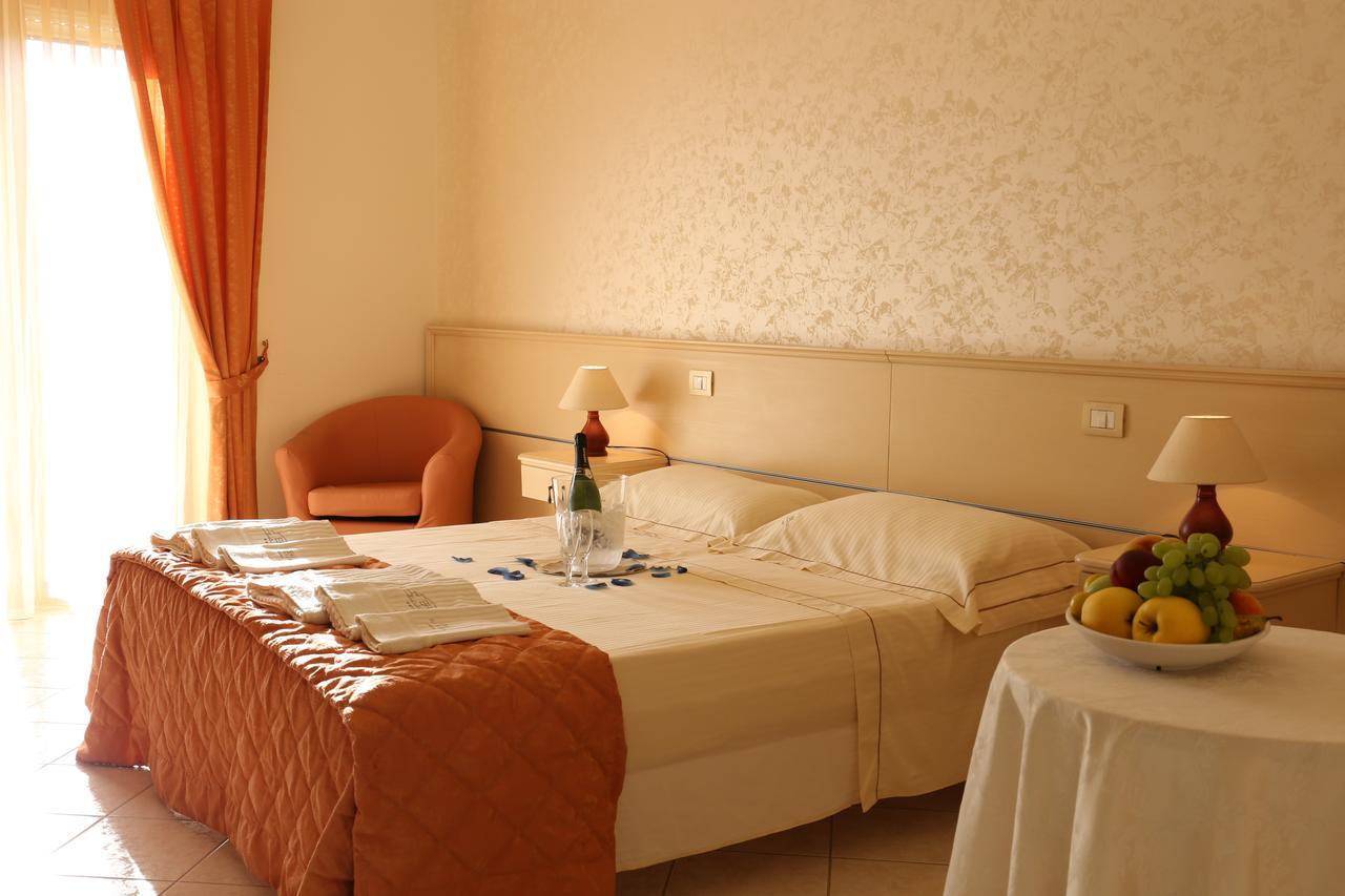 Elia Hotel Buccino Esterno foto